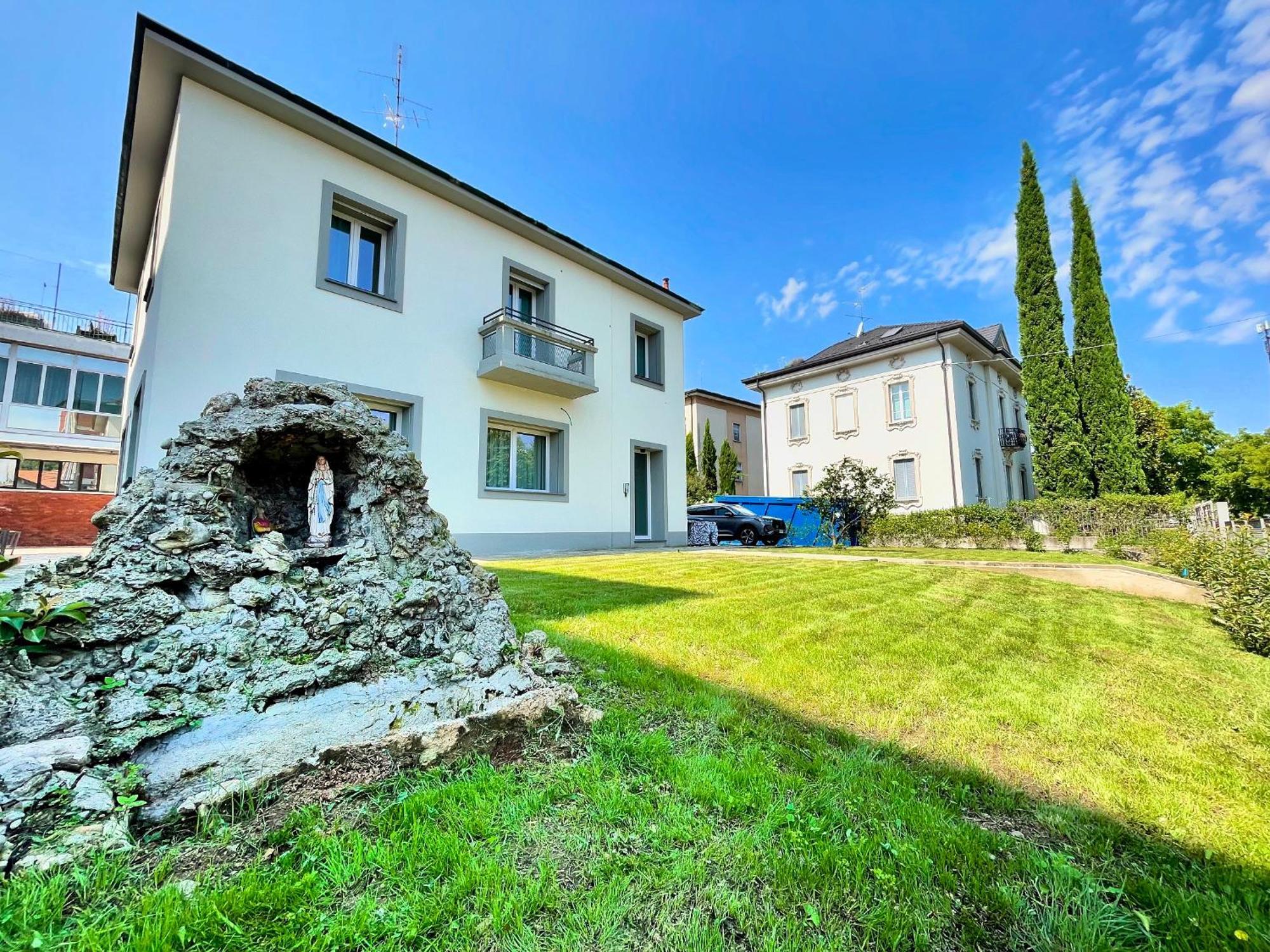 Villa Manzoni Meda Esterno foto