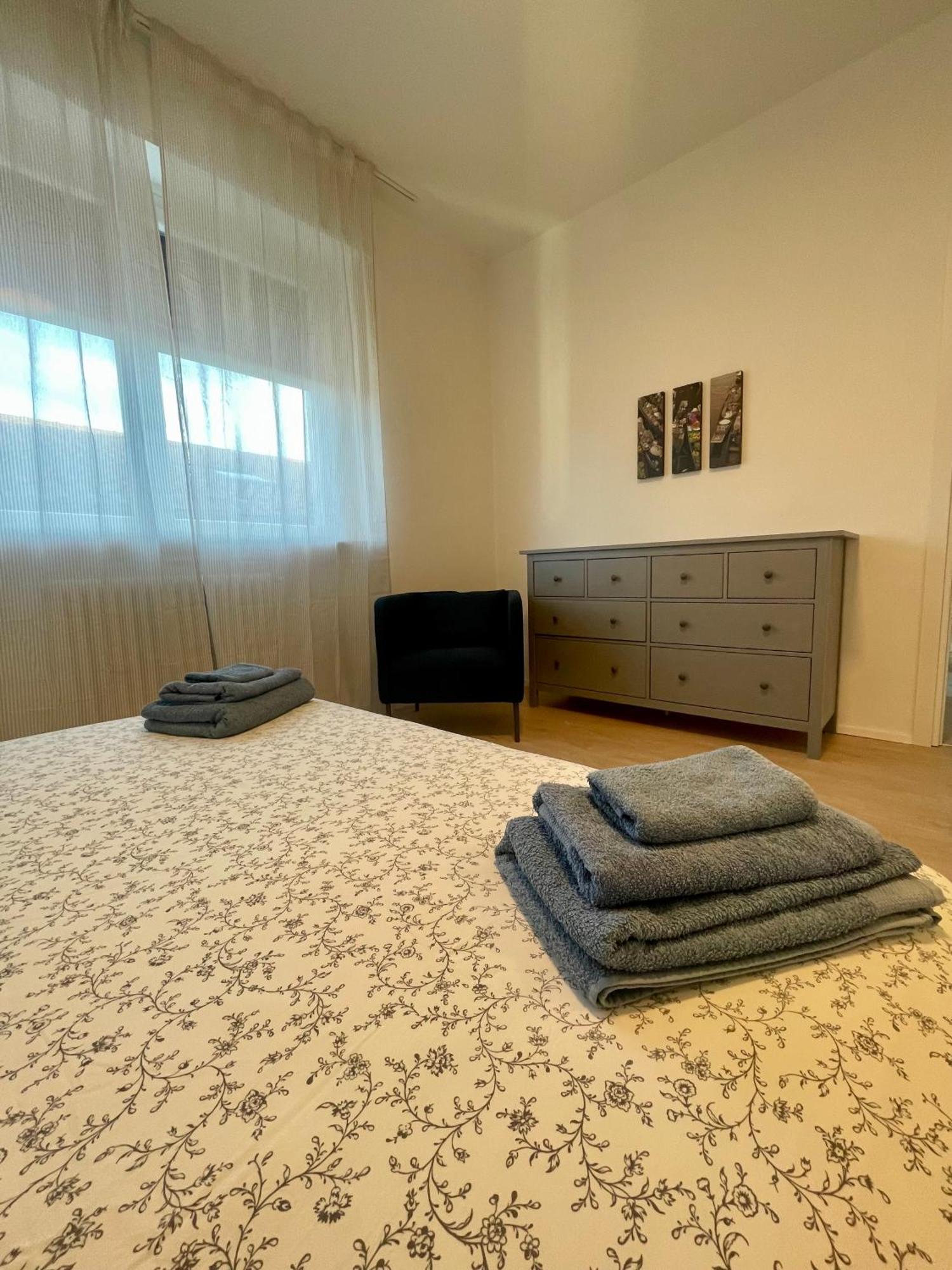 Villa Manzoni Meda Esterno foto
